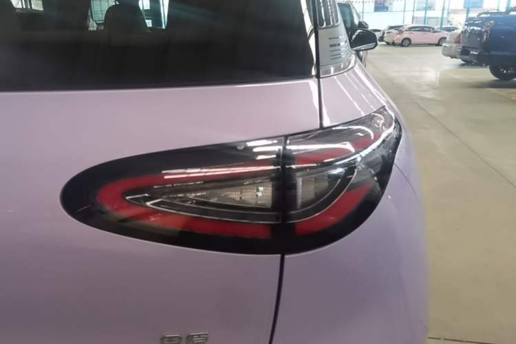 Used Geely Galaxy Geome 2026 Model 410km Exploration Edition Right Rear Taillight