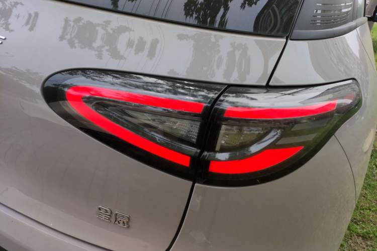 Used Geely Galaxy Geome 2026 Model 310km Dream Edition Right Rear Taillight