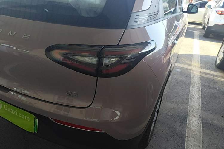 Used Geely Galaxy Geome 2026 Model 310km Youth Edition Right Rear Taillight