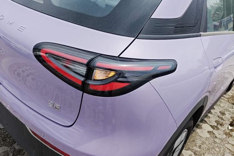 Used Geely Galaxy Geome 2026 Model 410km Carefree Edition Right Rear Taillight