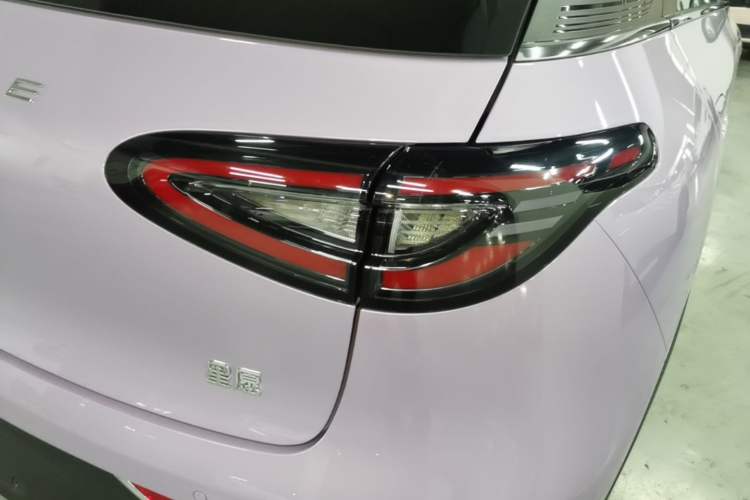 Used Geely Galaxy Geome 2026 Model 410km Exploration Edition Right Rear Taillight