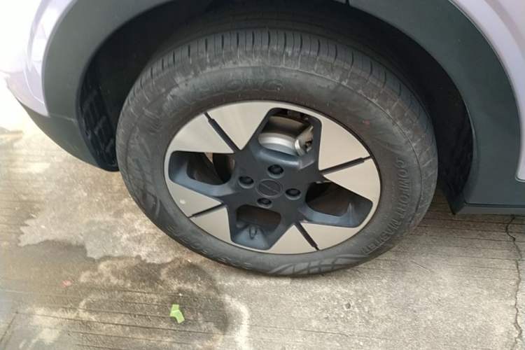 Used Geely Galaxy Geome 2026 Model 410km Exploration Edition Right Rear Wheel Hub