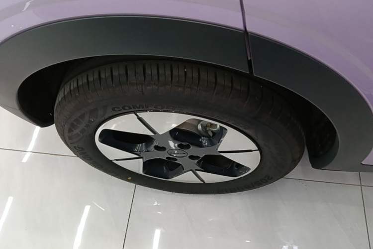 Used Geely Galaxy Geome 2026 Model 410km Exploration Edition Right Rear Wheel Hub