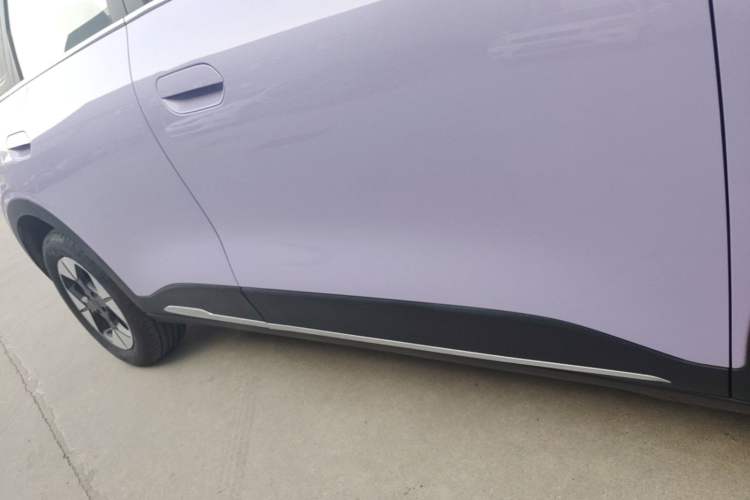 Used Geely Galaxy Geome 2026 Model 410km Exploration Edition Right Side Sill