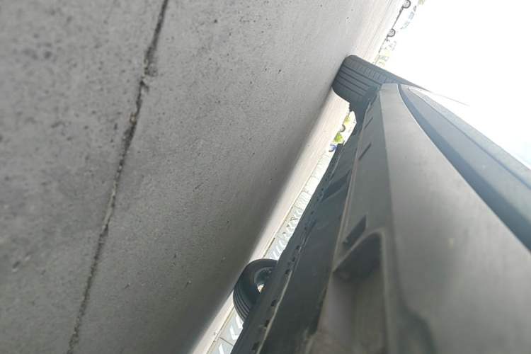 Used Geely Galaxy Geome 2026 Model 410km Exploration Edition Right Side Sill