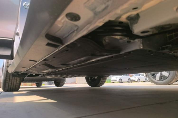 Used Geely Galaxy Geome 2026 Model 310km Youth Edition Right Side Sill