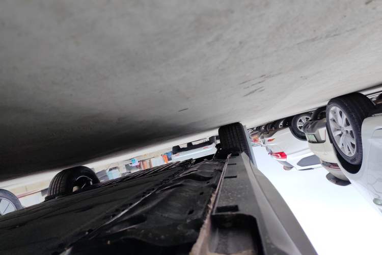 Used Geely Galaxy Geome 2026 Model 310km Youth Edition Right Side Sill
