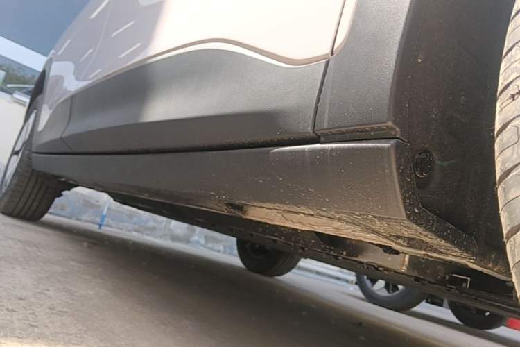 Used Geely Galaxy Geome 2026 Model 310km Youth Edition Right Side Sill