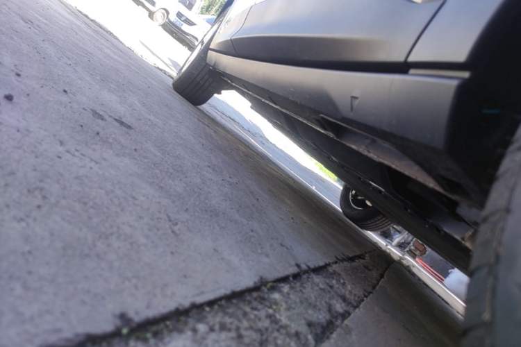 Used Geely Galaxy Geome 2026 Model 410km Carefree Edition Right Side Sill