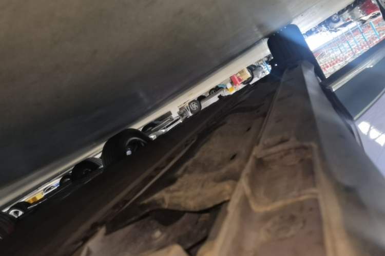 Used Geely Galaxy Geome 2026 Model 410km Exploration Edition Right Side Sill