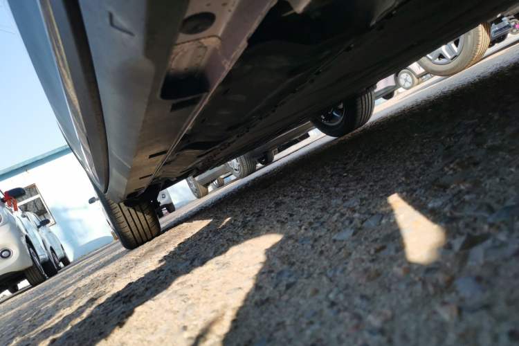 Used Geely Galaxy Geome 2026 Model 310km Dream Edition Right Side Sill