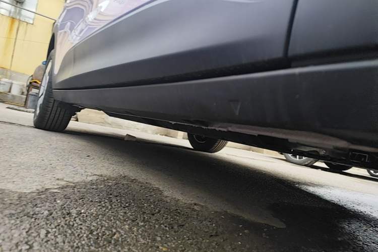 Used Geely Galaxy Geome 2026 Model 310km Youth Edition Right Side Sill