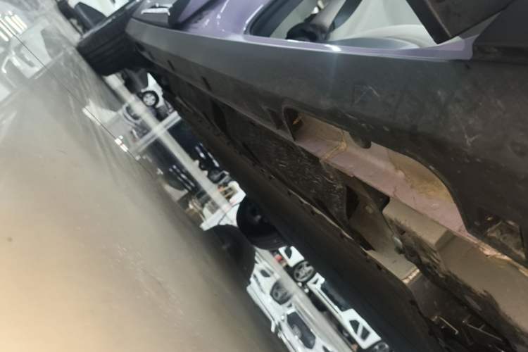 Used Geely Galaxy Geome 2026 Model 410km Exploration Edition Right Side Sill