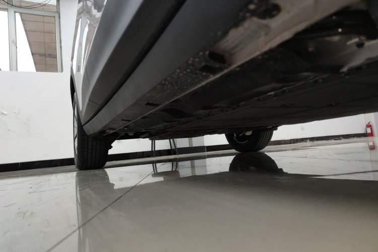 Used Geely Galaxy Geome 2026 Model 310km Youth Edition Right Side Sill