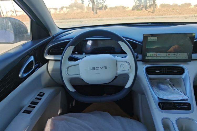 Used Geely Galaxy Geome 2026 Model 310km Youth Edition Steering Wheel