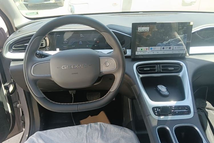 Used Geely Galaxy Geome 2026 Model 310km Youth Edition Steering Wheel