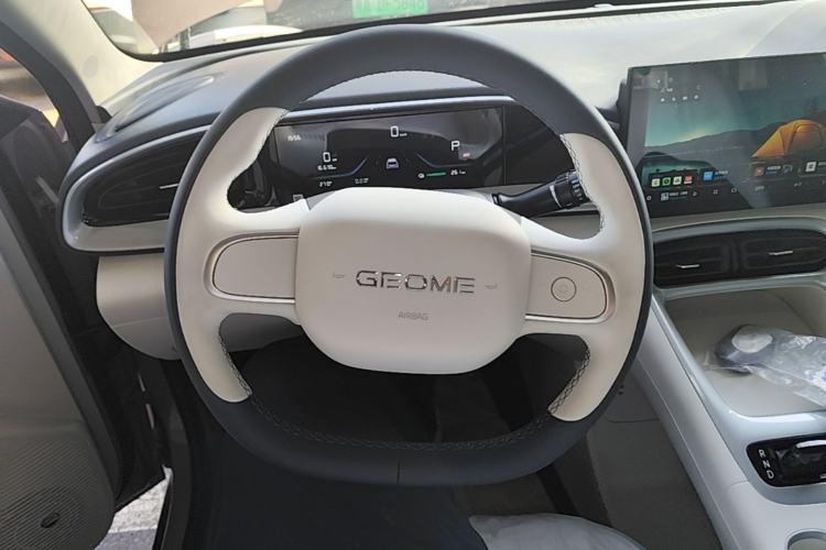 Used Geely Galaxy Geome 2026 Model 310km Youth Edition Steering Wheel