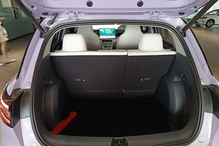 Used Geely Galaxy Geome 2026 Model 410km Exploration Edition Trunk