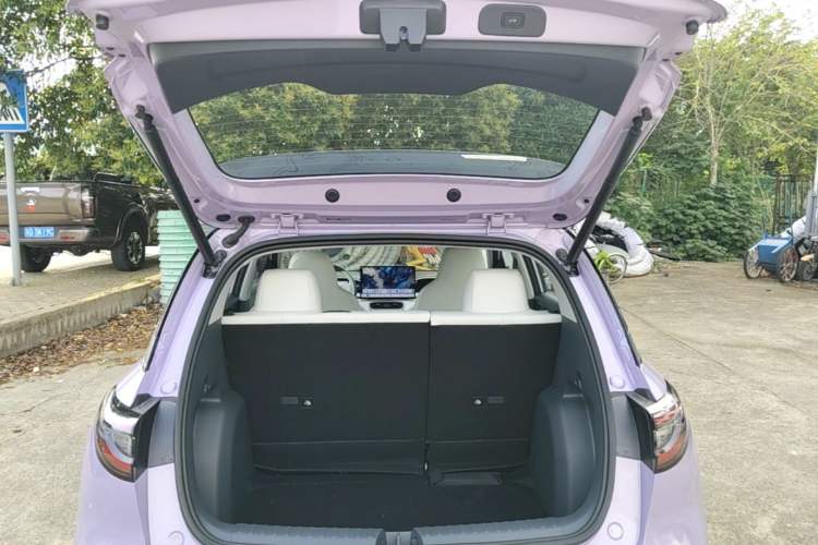 Used Geely Galaxy Geome 2026 Model 410km Exploration Edition Trunk