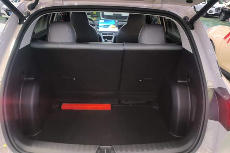 Used Geely Galaxy Geome 2026 Model 410km Freedom Edition Trunk