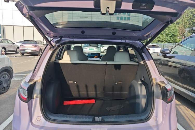 Used Geely Galaxy Geome 2026 Model 410km Exploration Edition Trunk