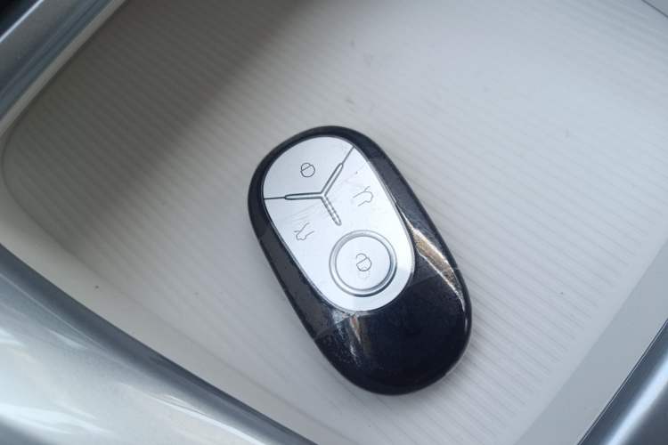 Used Geely Galaxy Geome 2026 Model 310km Youth Edition Vehicle Key