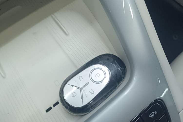 Used Geely Galaxy Geome 2026 Model 410km Exploration Edition Vehicle Key