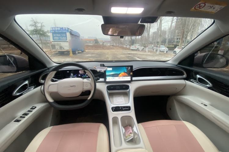 Used Geely Galaxy Geome 2026 Model 310km Youth Edition Interior 1
