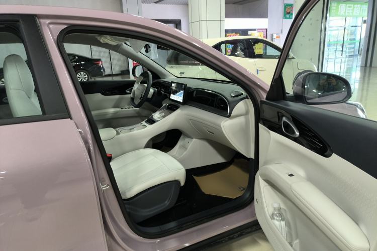 Used Geely Galaxy Geome 2026 Model 310km Youth Edition Interior 9