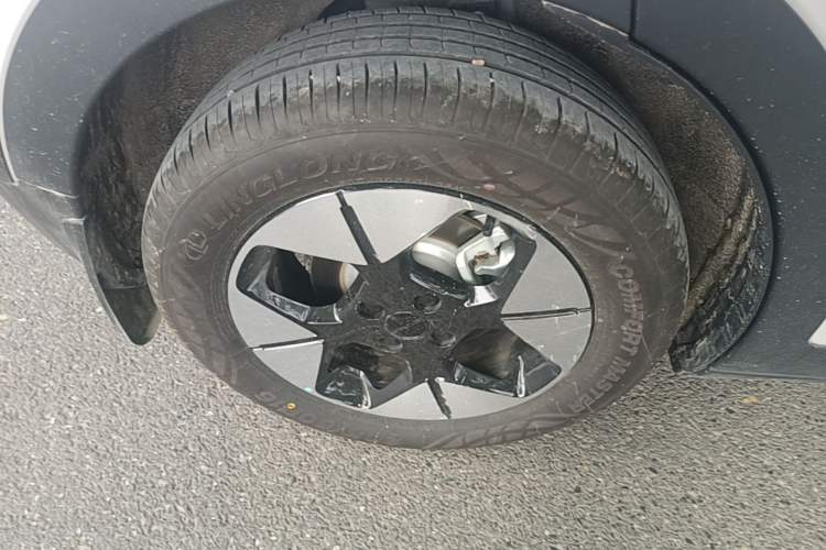 Used Geely Galaxy Geome 2026 Model 410km Exploration Edition Right Rear Wheel Hub