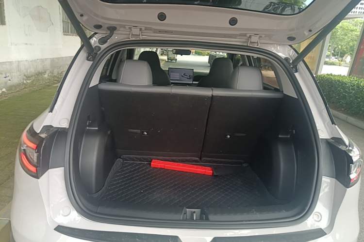 Used Geely Galaxy Geome 2026 Model 410km Exploration Edition Trunk