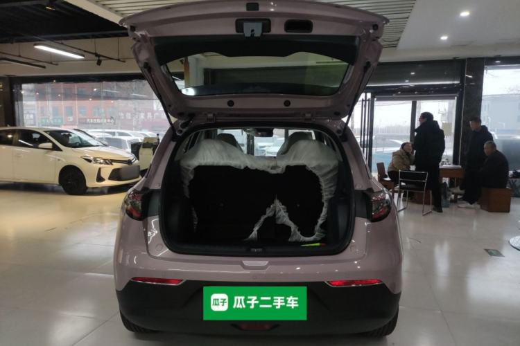 Used Geely Galaxy Geome 2026 Model 310km Youth Edition Trunk