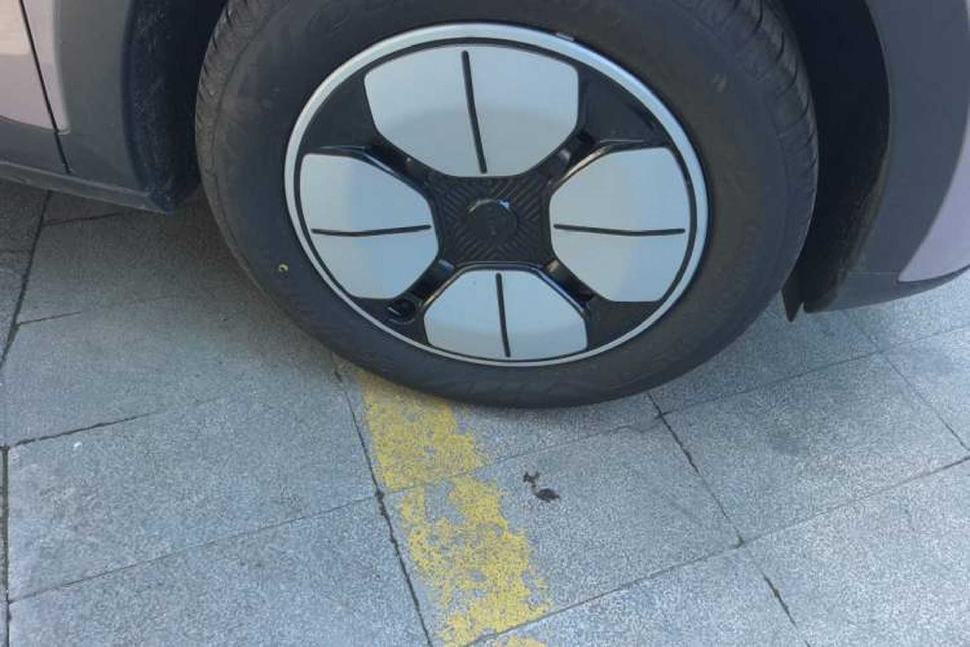 Used Geely Galaxy Geome 2026 Model 310km Dream Edition Right Front Wheel Hub