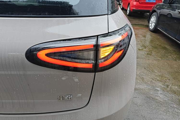 Used Geely Galaxy Geome 2026 Model 310km Youth Edition Right Rear Taillight
