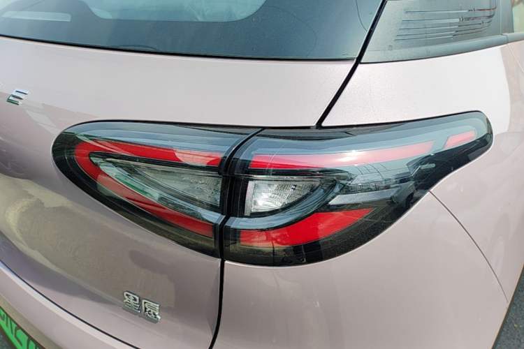 Used Geely Galaxy Geome 2026 Model 310km Youth Edition Right Rear Taillight