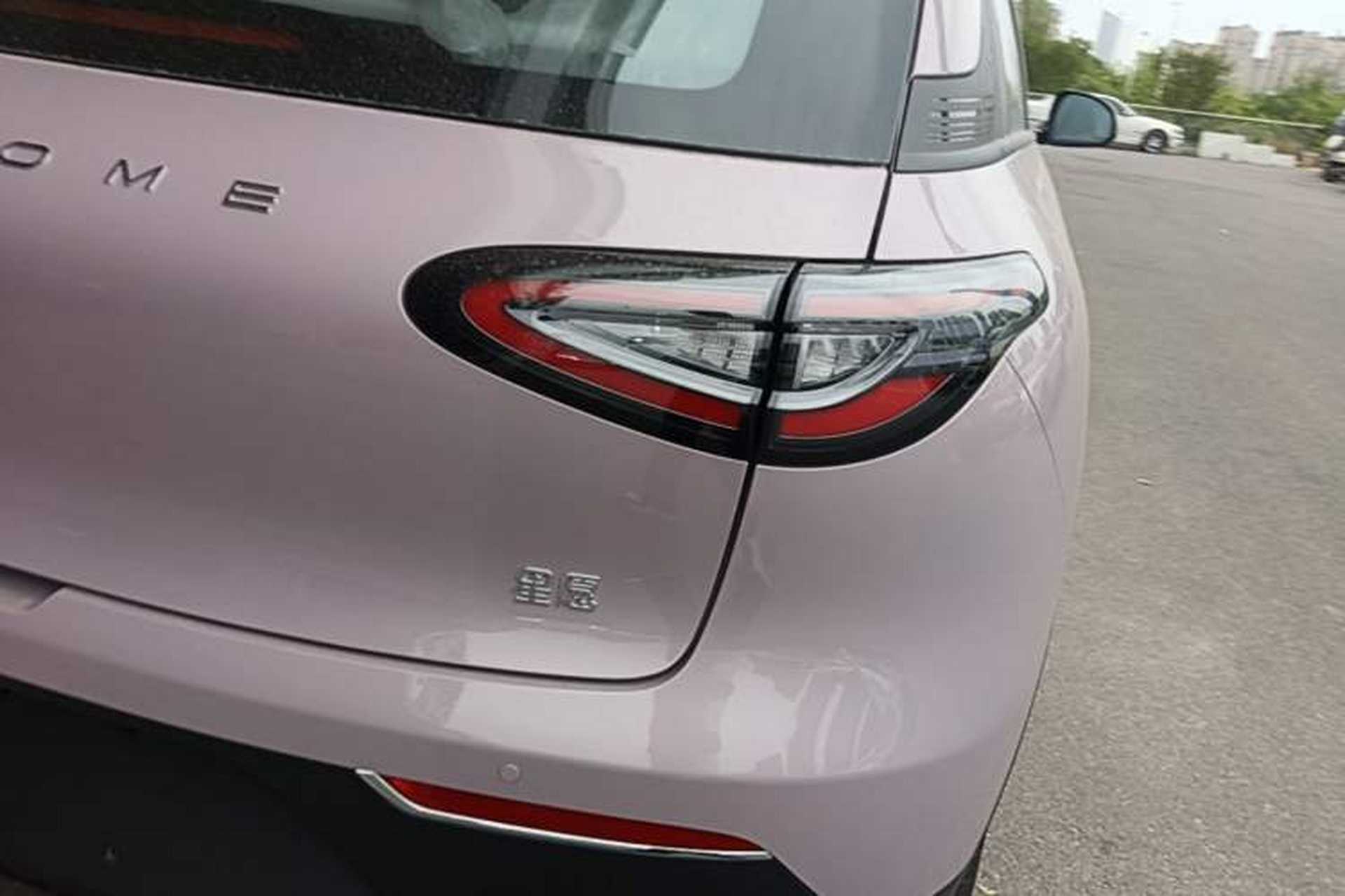Used Geely Galaxy Geome 2026 Model 310km Youth Edition Right Rear Taillight