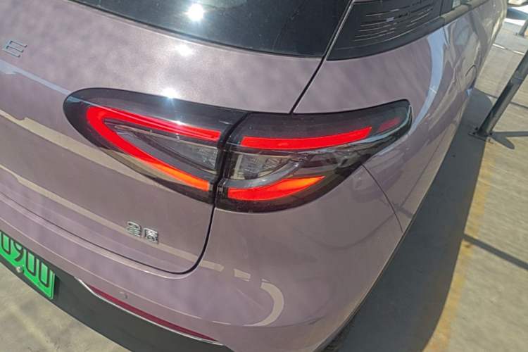 Used Geely Galaxy Geome 2026 Model 310km Youth Edition Right Rear Taillight