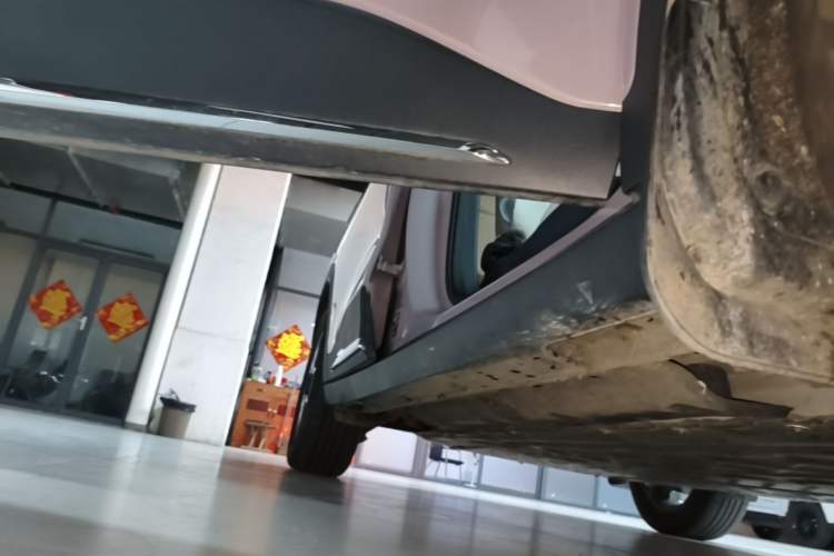Used Geely Galaxy Geome 2026 Model 410km Exploration Edition Right Side Sill