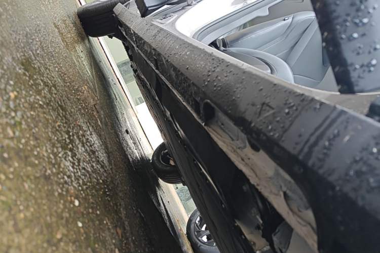 Used Geely Galaxy Geome 2026 Model 310km Youth Edition Right Side Sill