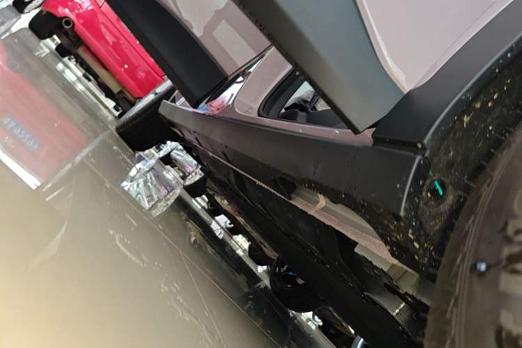 Used Geely Galaxy Geome 2026 Model 310km Youth Edition Right Side Sill