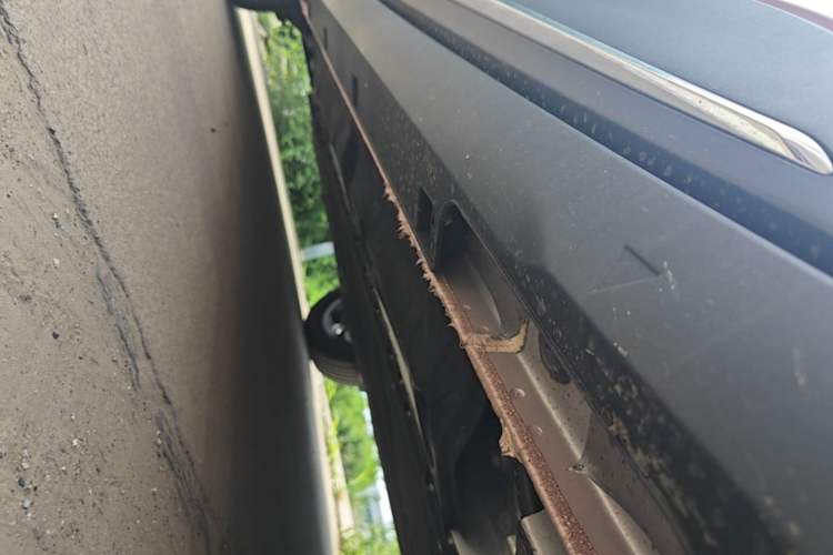 Used Geely Galaxy Geome 2026 310km Wind-Riding Edition Right Side Sill