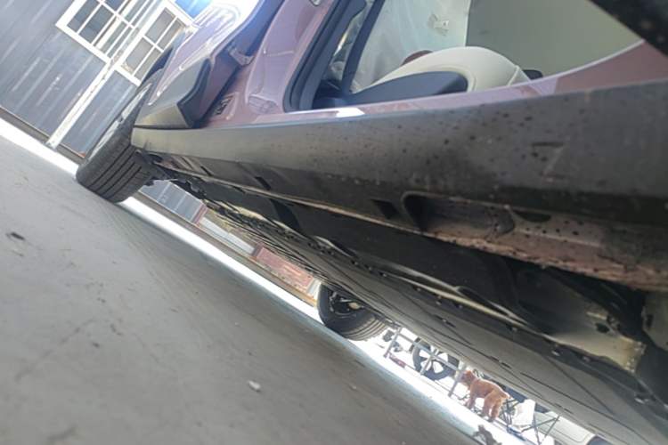 Used Geely Galaxy Geome 2026 Model 310km Youth Edition Right Side Sill