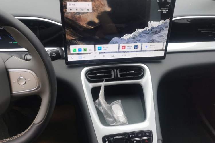 Used Geely Galaxy Geome 2026 Model 310km Dream Edition Audio And AC Panel
