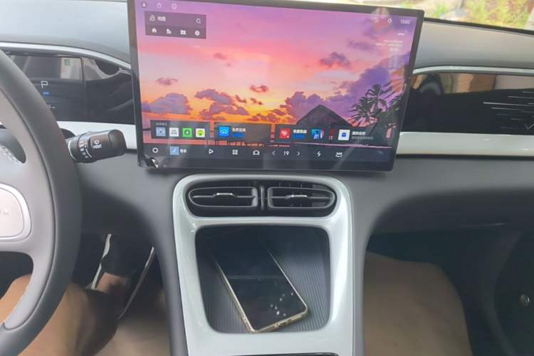 Used Geely Galaxy Geome 2026 Model 310km Dream Edition Audio And AC Panel