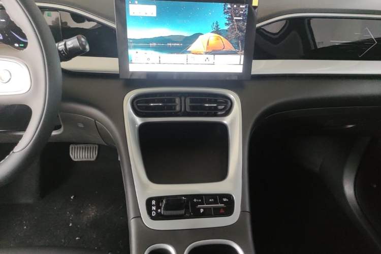 Used Geely Galaxy Geome 2026 Model 310km Youth Edition Audio And AC Panel