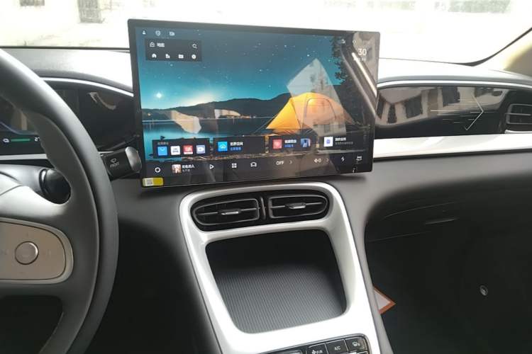 Used Geely Galaxy Geome 2026 Model 310km Dream Edition Audio And AC Panel