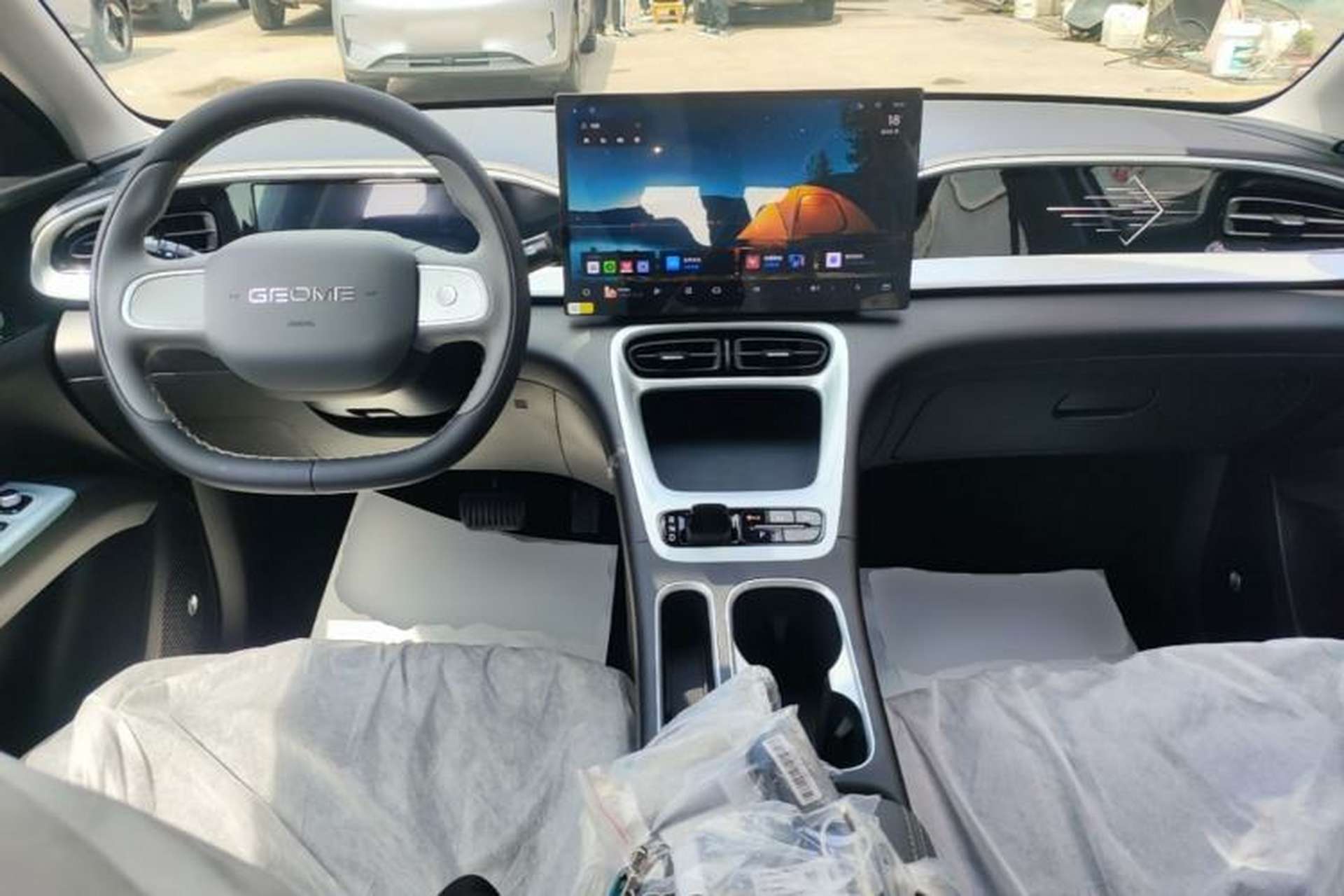 Used Geely Galaxy Geome 2026 Model 410km Freedom Edition Center Console