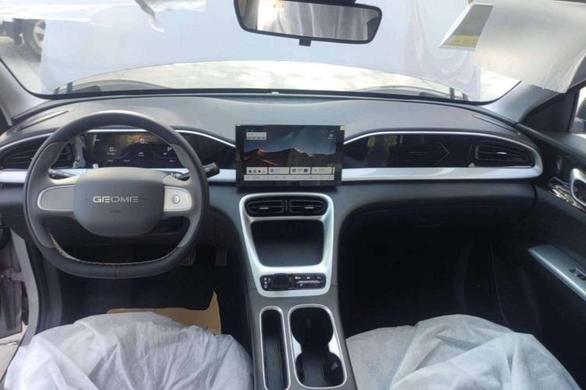 Used Geely Galaxy Geome 2026 Model 310km Youth Edition Center Console