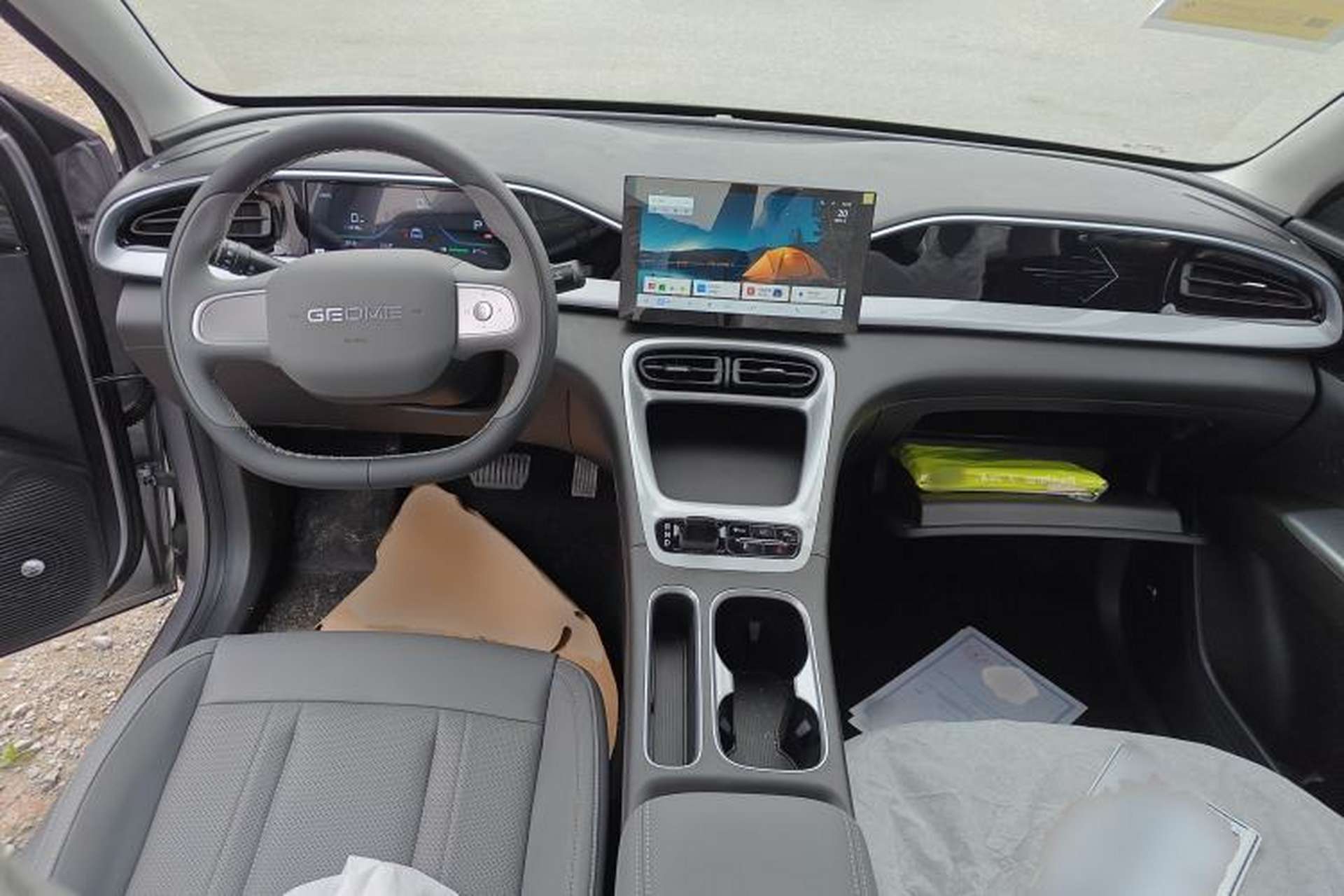 Used Geely Galaxy Geome 2026 Model 310km Youth Edition Center Console