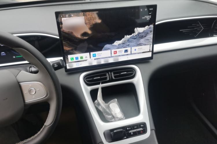 Used Geely Galaxy Geome 2026 Model 310km Dream Edition Center Console